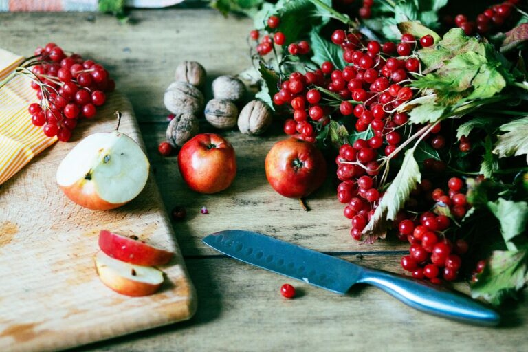 Frutto autunnale ricco di nutrienti, simbolo di salute per vista e pelle.