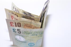 Grafico che mostra l'aumento dei tassi di interesse sui conti deposito.